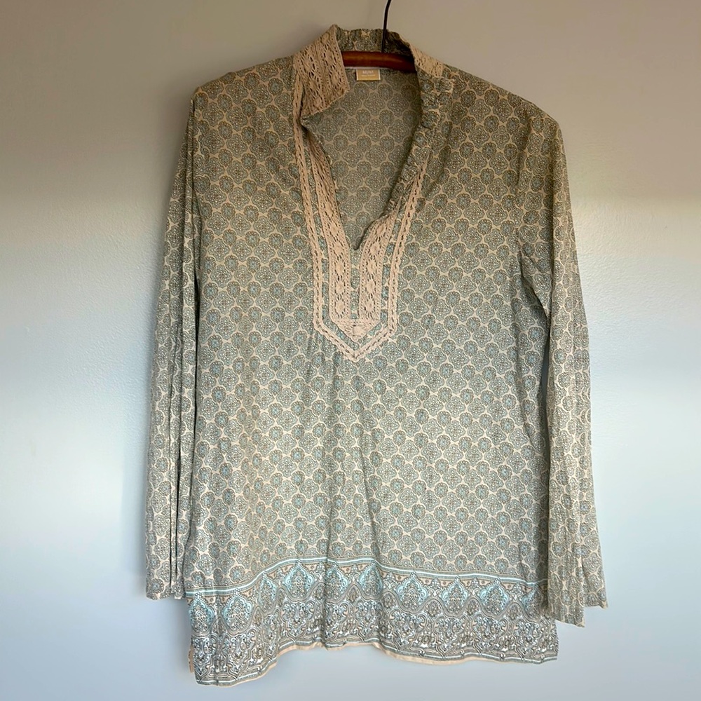 Michael Kors shirt Medium